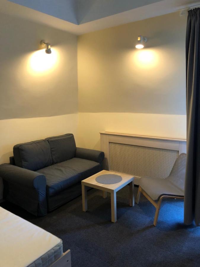 Grantek Ueduelohaz Hotel Balatonlelle Ngoại thất bức ảnh